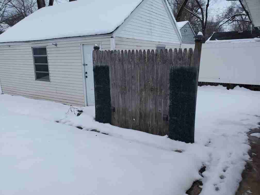 806 Roosevelt St #1 - Photo 5 of 19