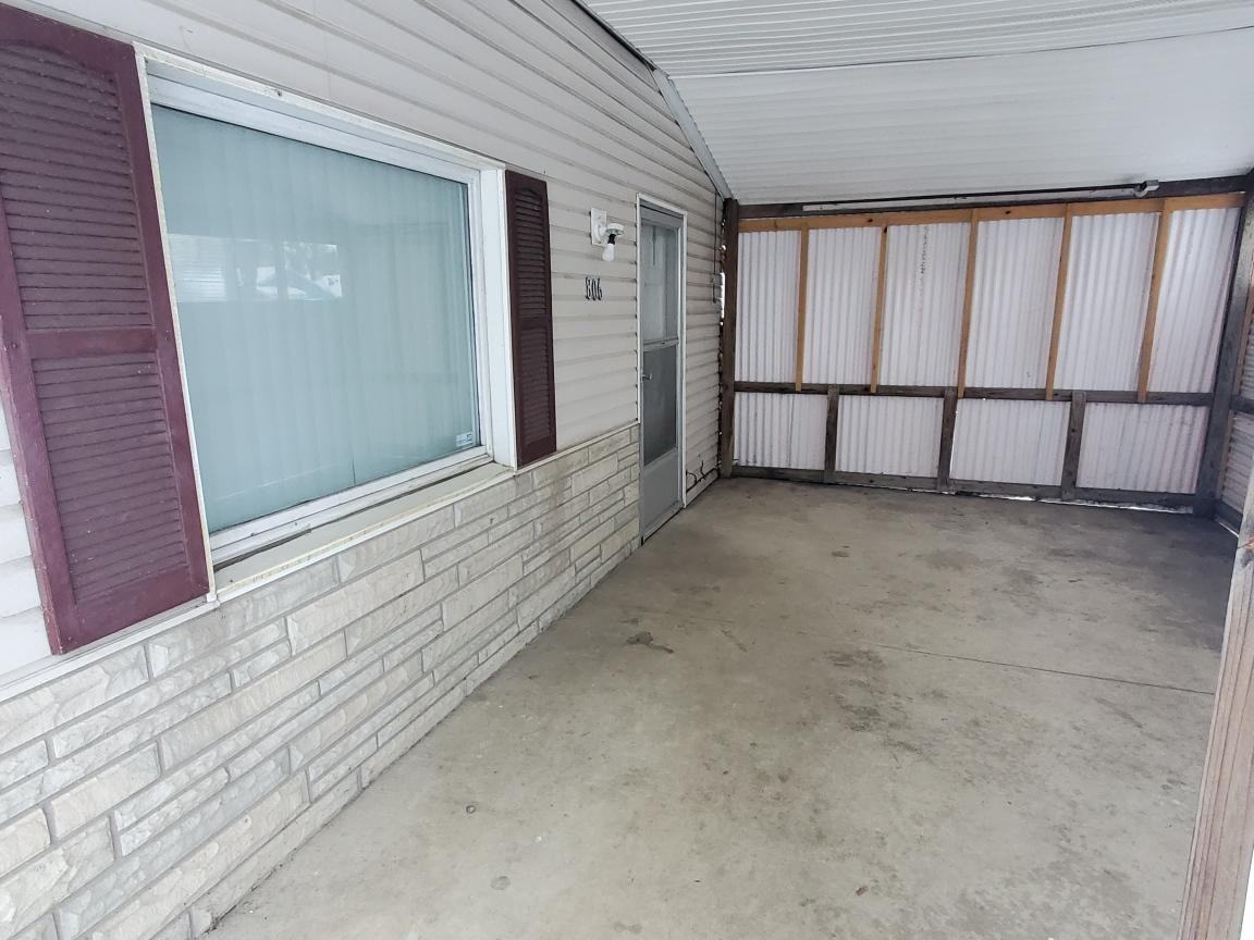 806 Roosevelt St #1 - Photo 4 of 19