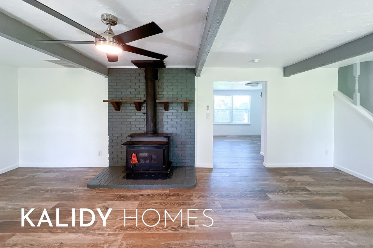 900 North Harrah Road #1 - Photo 5 of 40