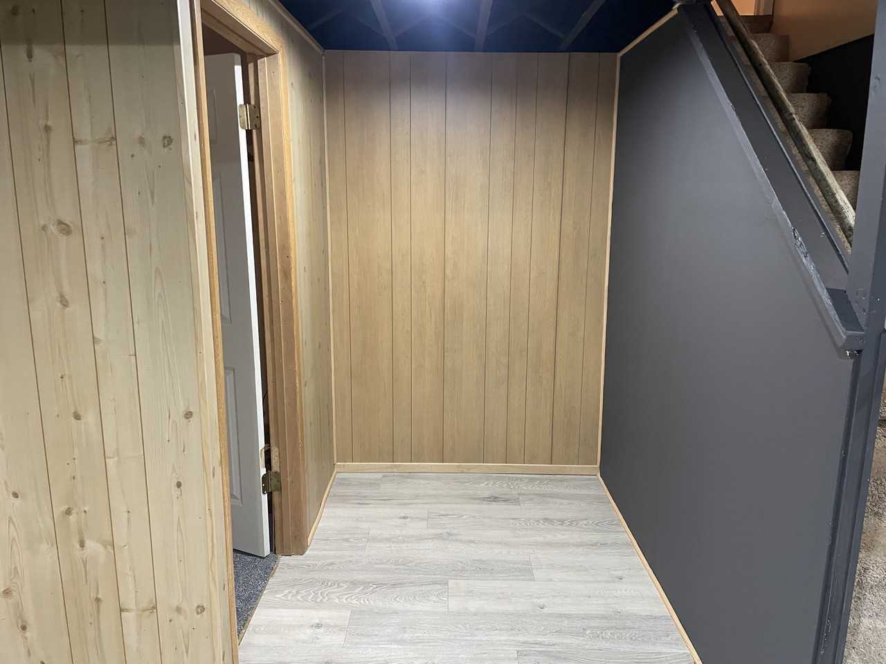 3547 3547/3549 Halifax Avenue North - 3549 #3549 - Photo 3 of 8