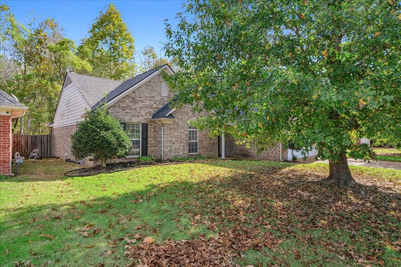 10356 Cottage Oaks Dr #1 - Photo 2 of 22