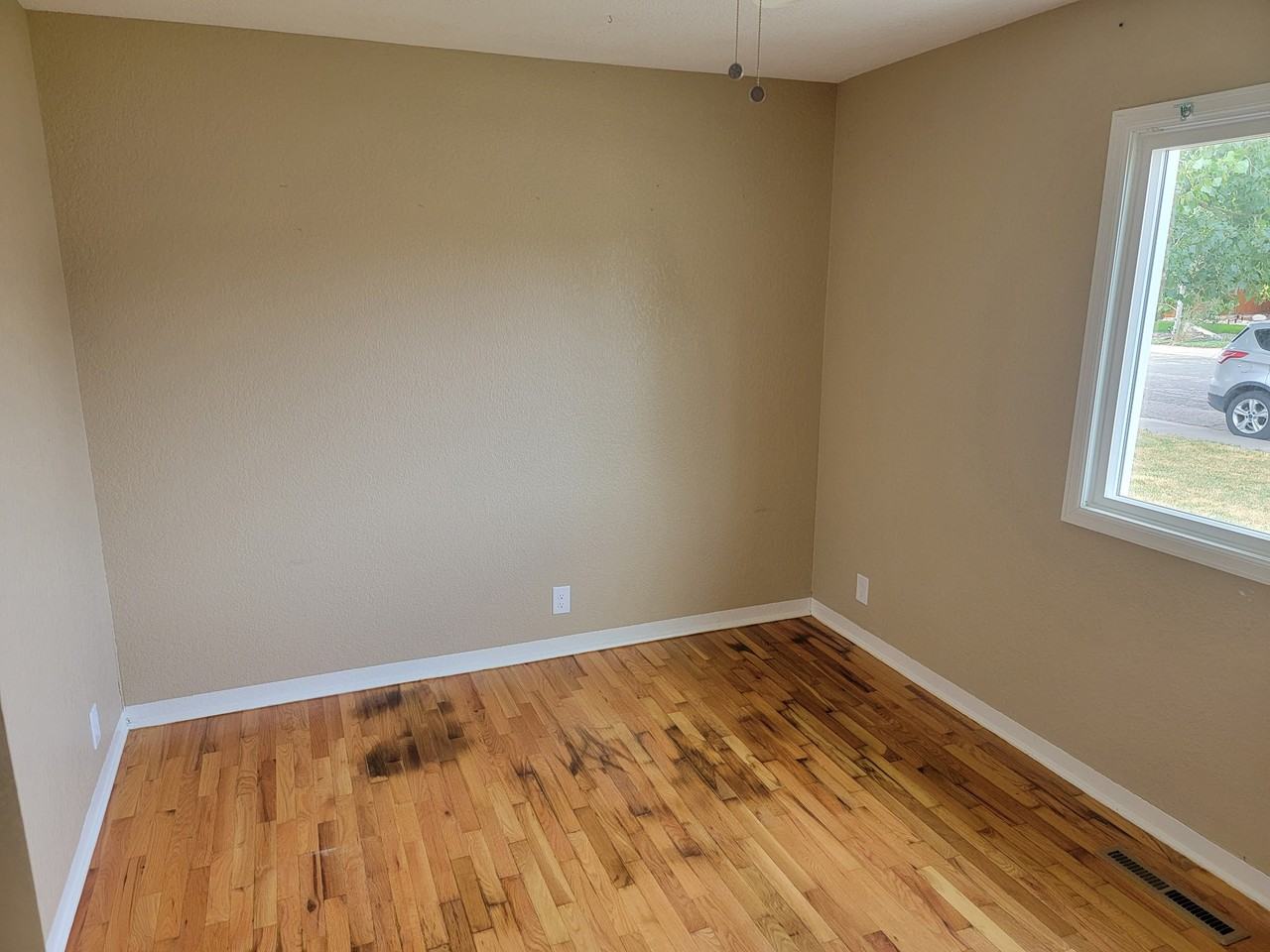 3727 Henderson Ave #1 - Photo 5 of 9