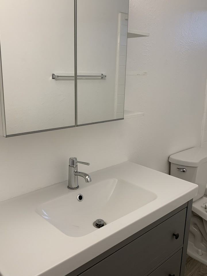 1351 North Orange Drive #1 - Photo 7 of 21