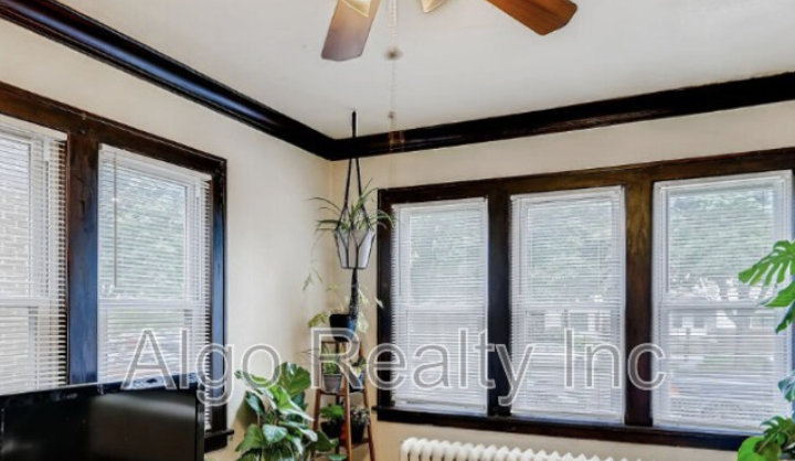 3548 Portland Ave #4 - Photo 3 of 5