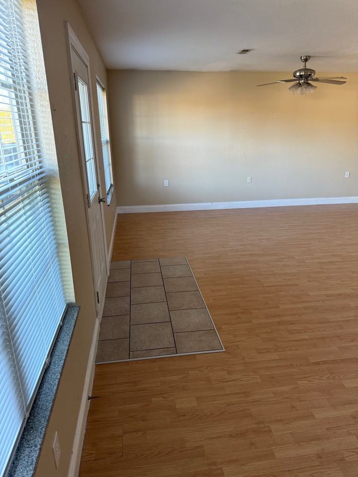 505 W 11th St #505BW11 - Photo 5 of 14