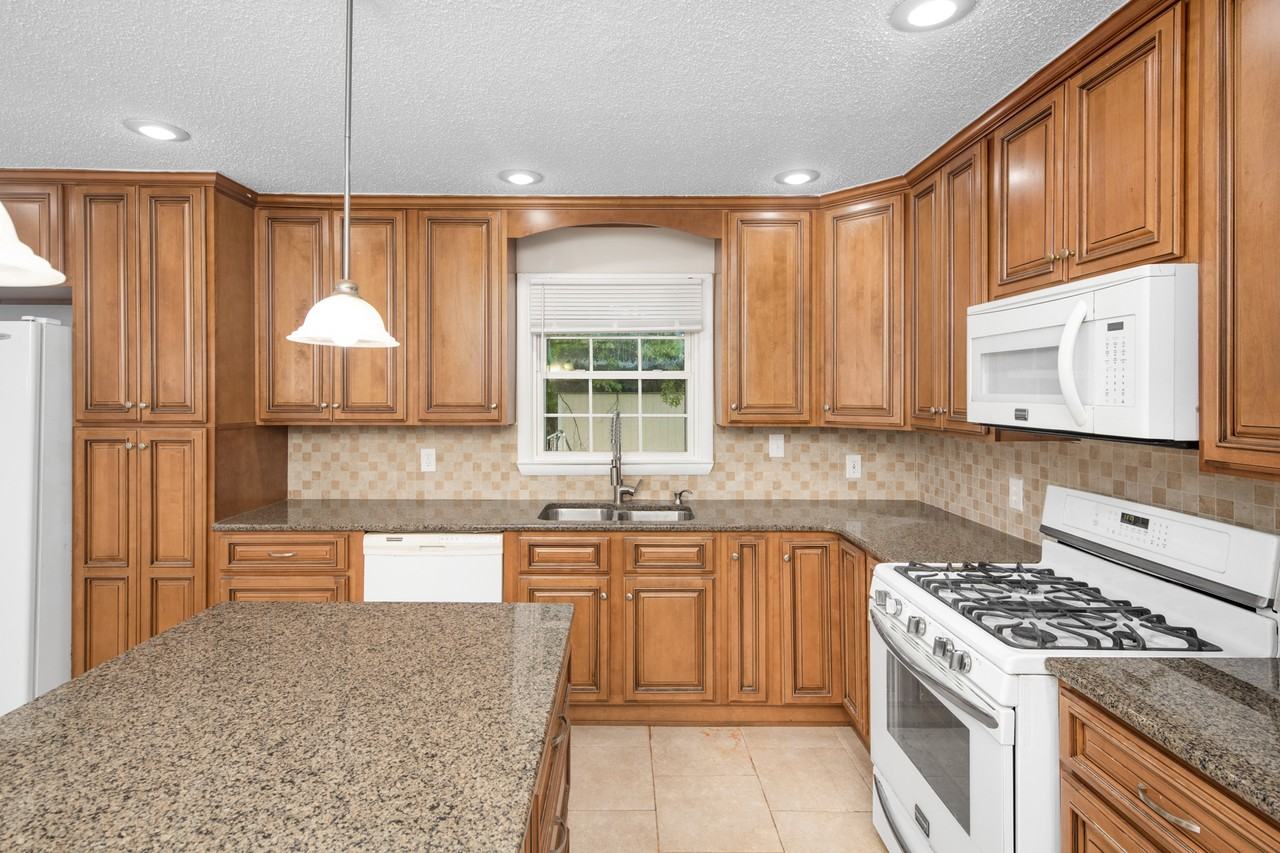 1003 Coronado Ave Se #1 - Photo 2 of 16