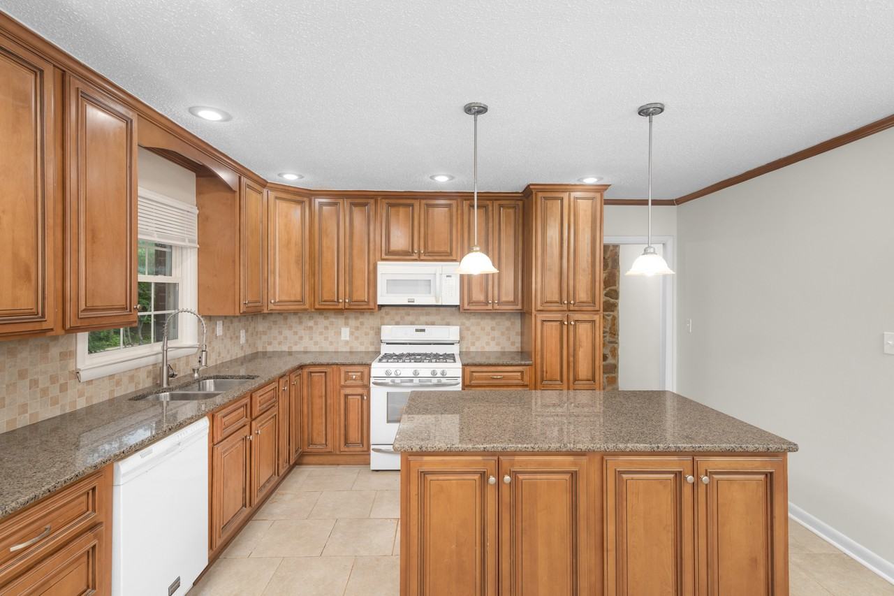 1003 Coronado Ave Se #1 - Photo 3 of 16