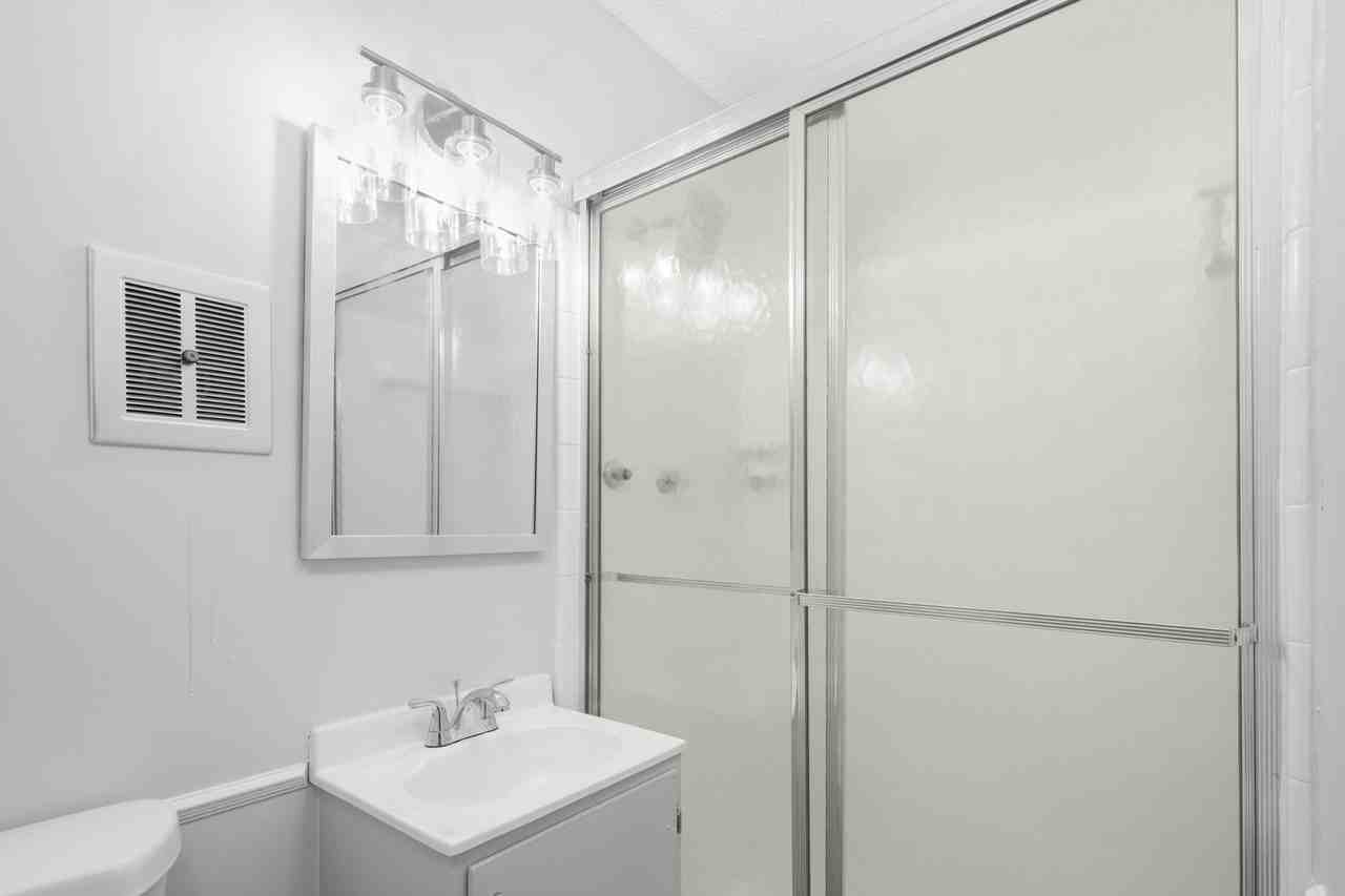 1003 Coronado Ave Se #1 - Photo 7 of 16