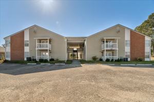 featured image of 403 S Thomas Rd #C