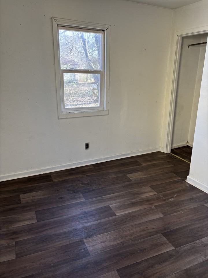 1112 N 5th Ave #1 - Photo 3 of 6