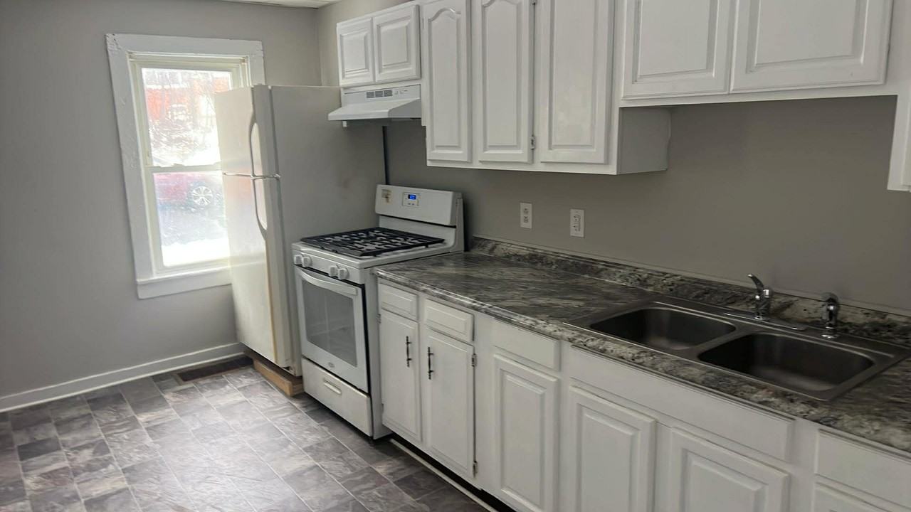 77 Avenue E #79 - Photo 7 of 9