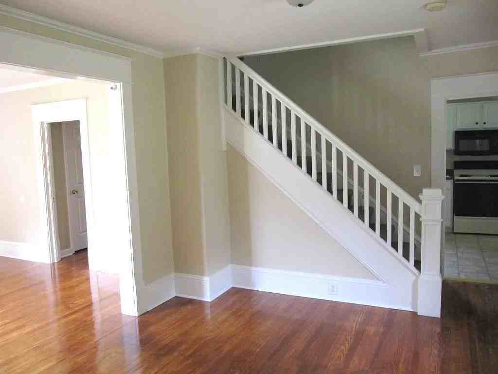 2141 Hollins Rd Ne #1 - Photo 4 of 21