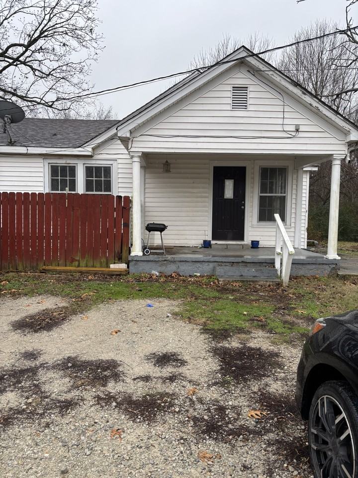 1332 Garland Drive #1 - Photo 2 of 2