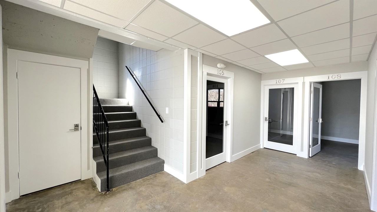 204 East 5th Avenue #102 - Photo 7 of 24