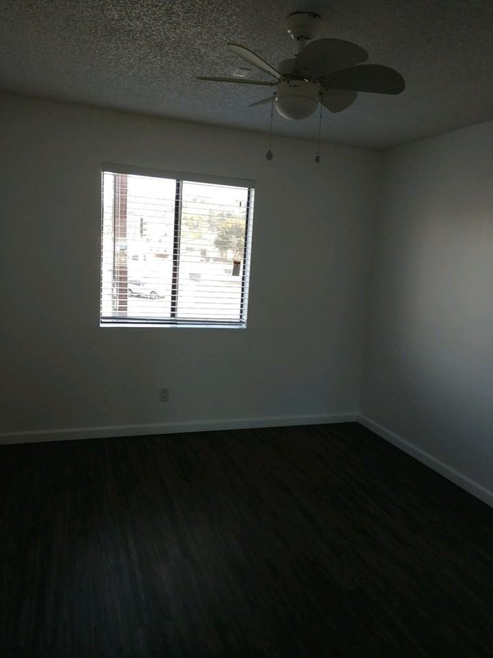 3811 N. Figueroa - Photo 5 of 7