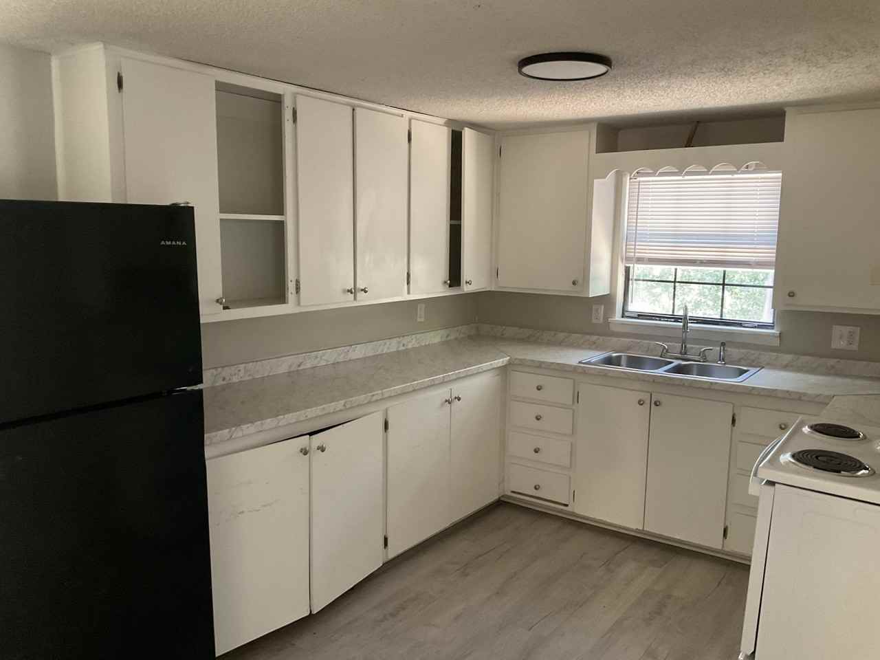 116 Plaza Dr #1 - Photo 2 of 41