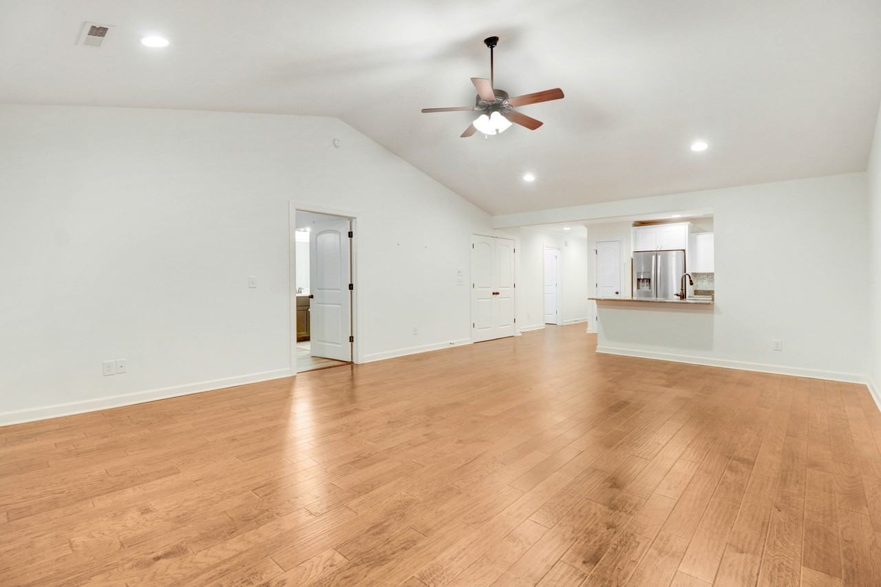 120 Oxford Drive #1 - Photo 7 of 20