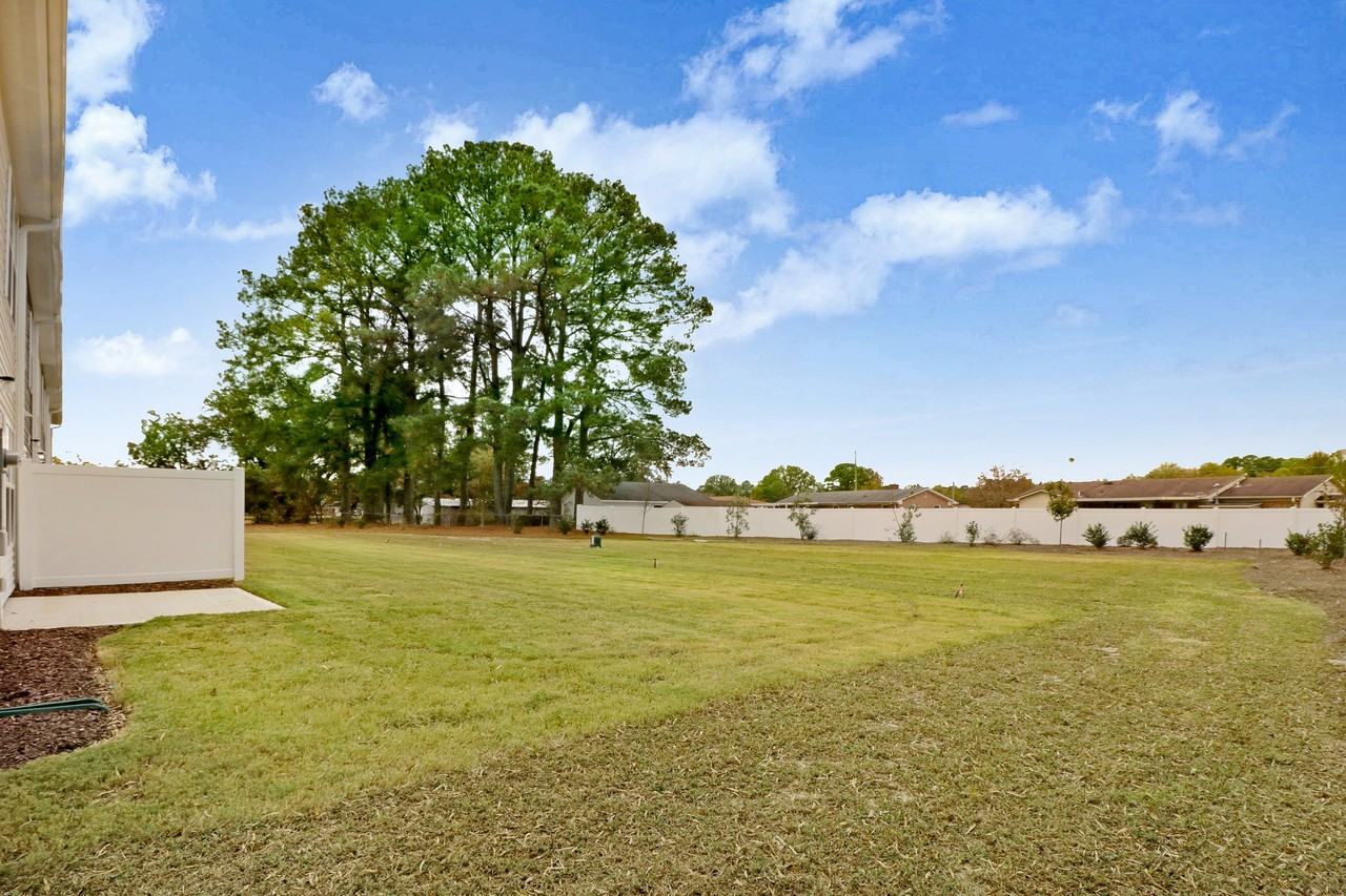 156 Seymour Village Dr #1 - Photo 5 of 19