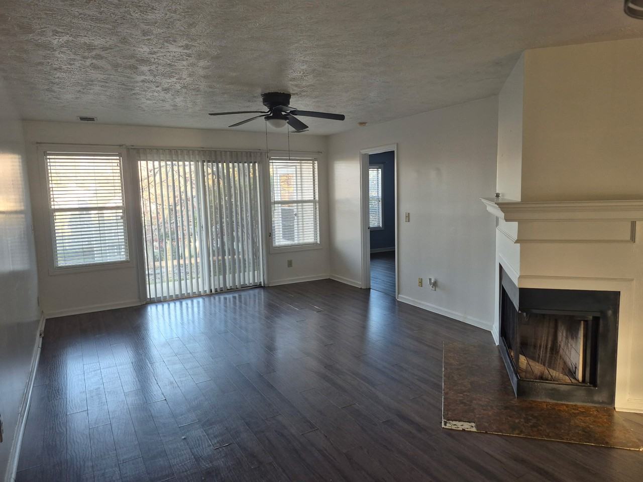 1004 Brookhollow Dr #2 - Photo 2 of 18