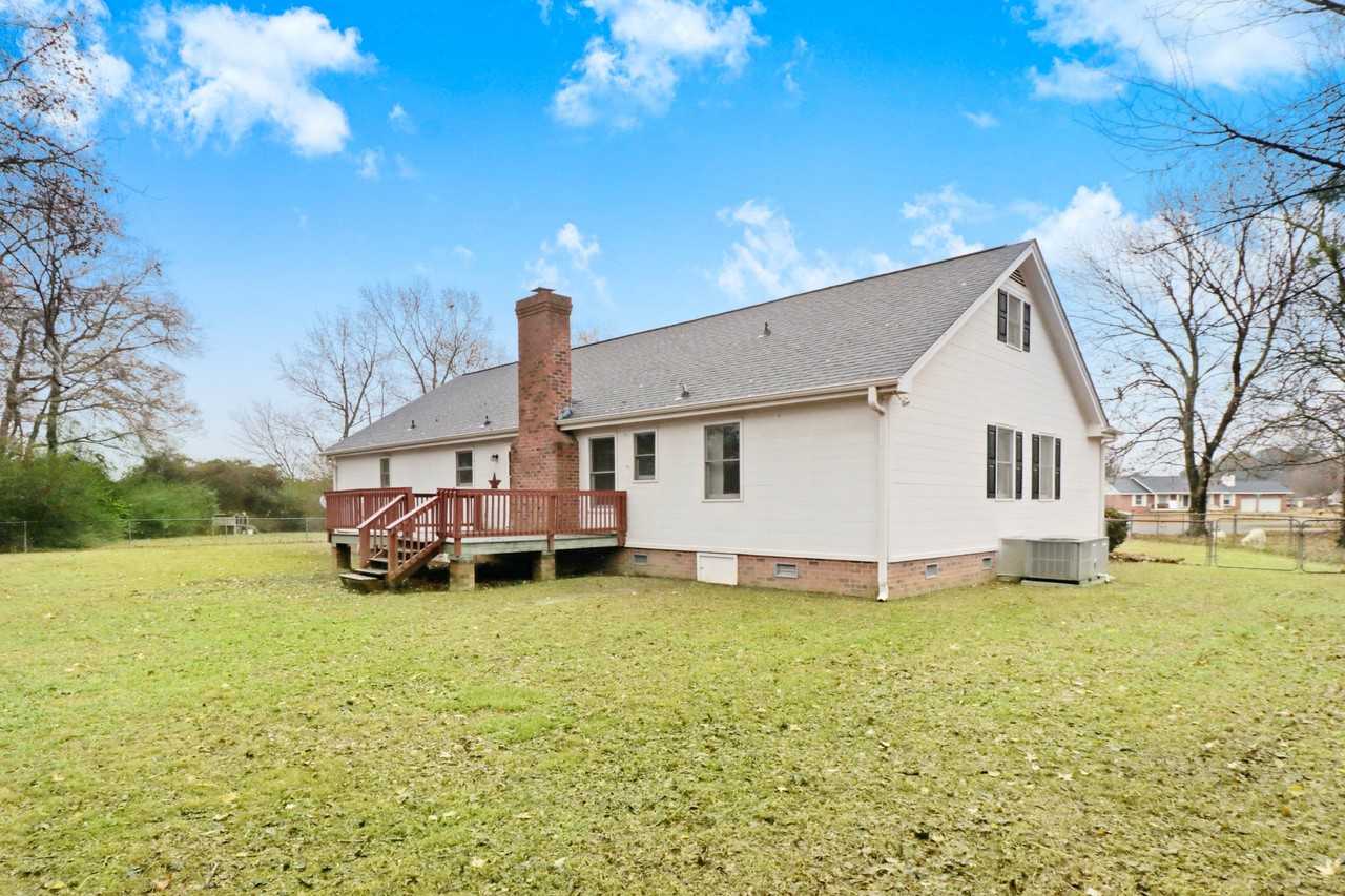 103 Sallie Pl #1 - Photo 4 of 18