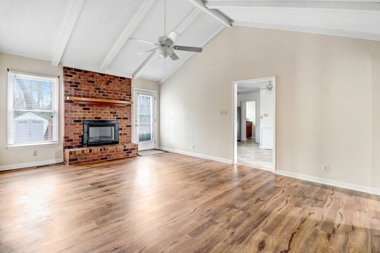 103 Sallie Pl #1 - Photo 6 of 18