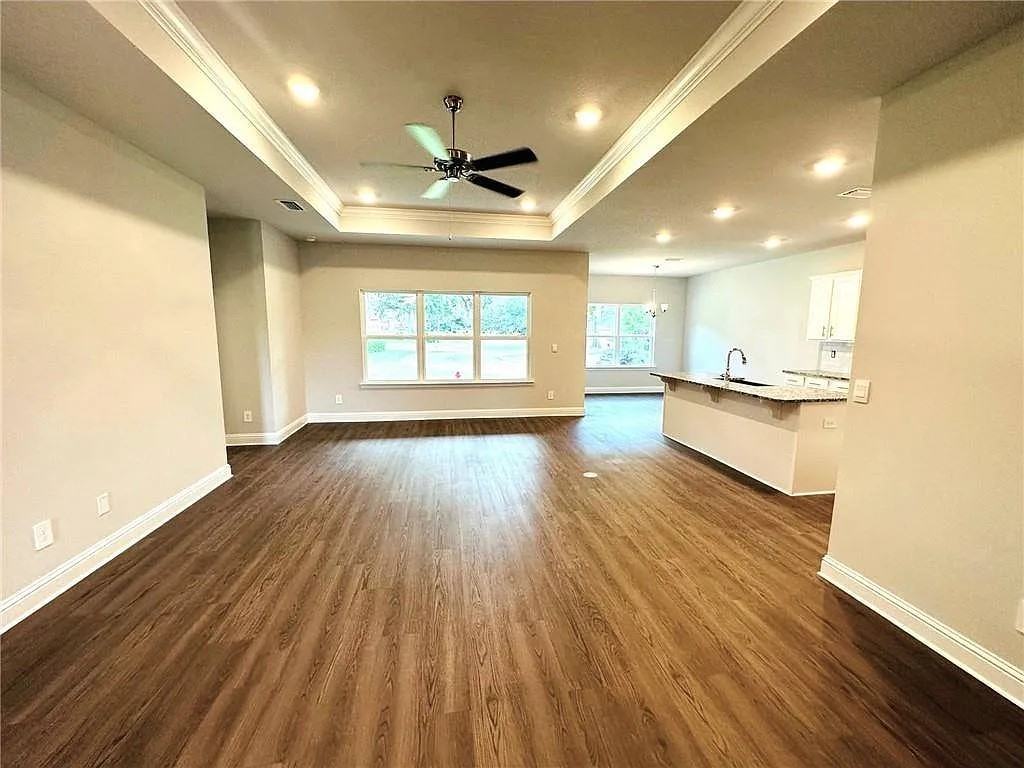 1557 E Redland St #1 - Photo 5 of 15