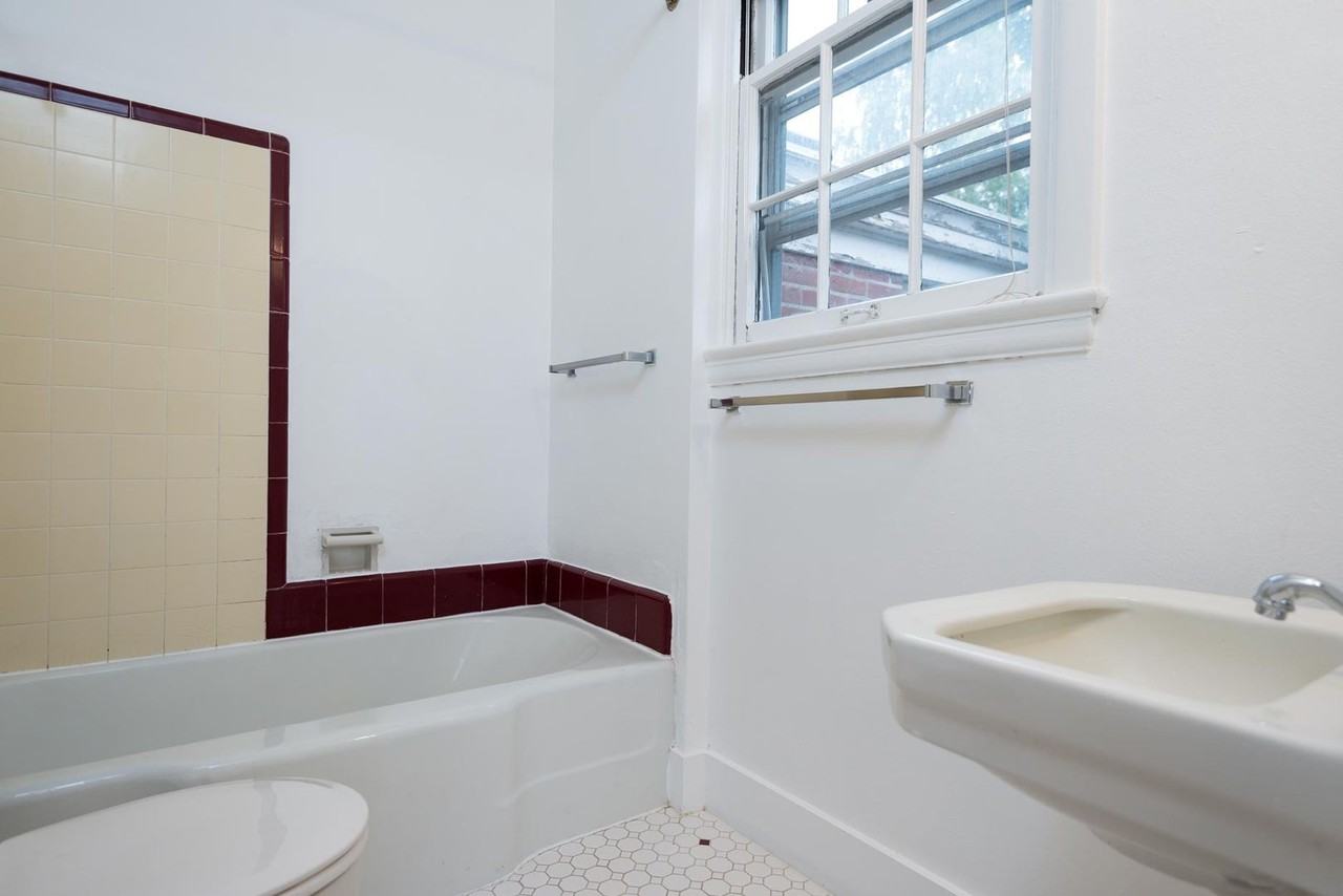 Sandycrest Terrace Apartments - Photo 6 of 39