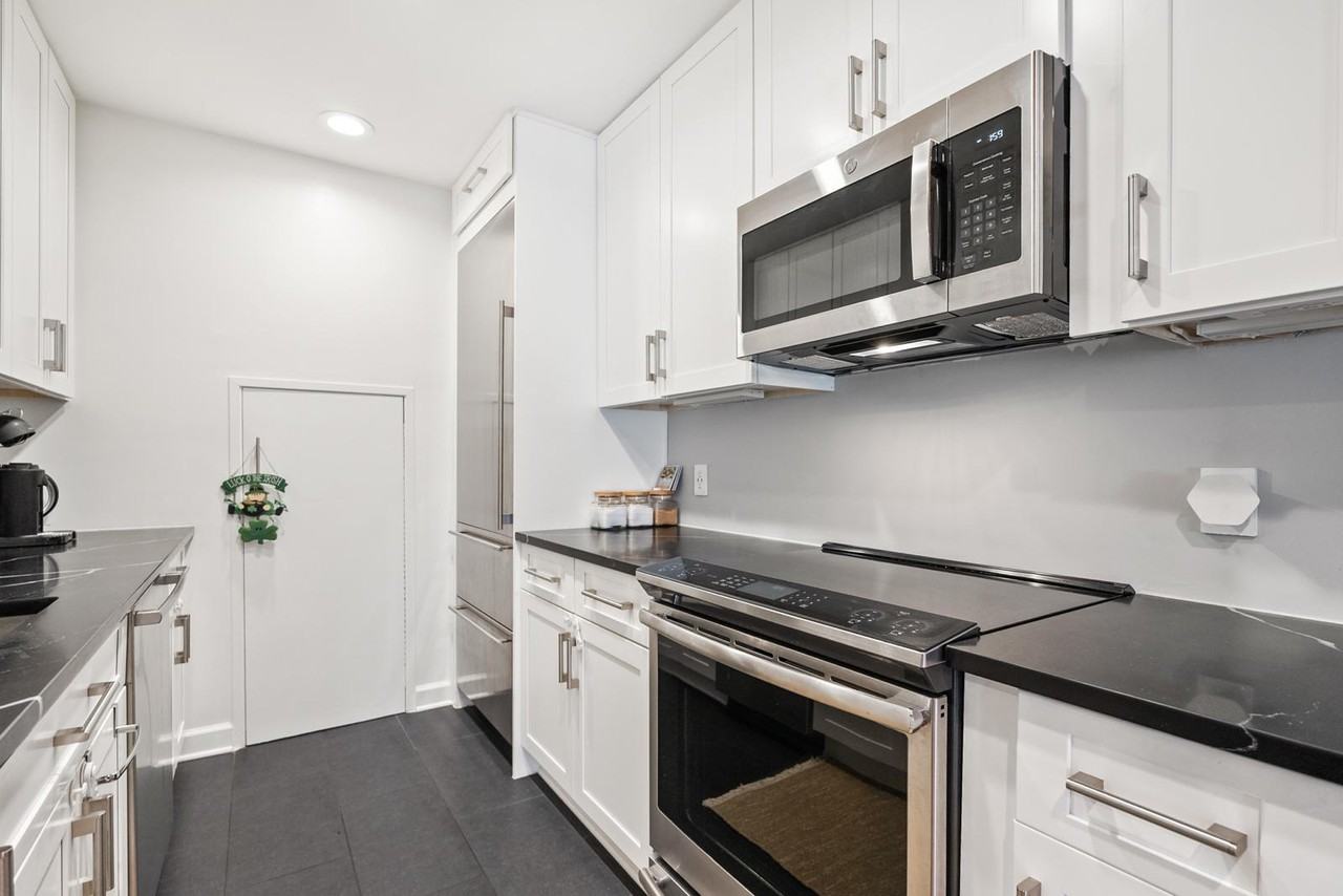 1710 Summit Place Northwest #1710 - Photo 5 of 35