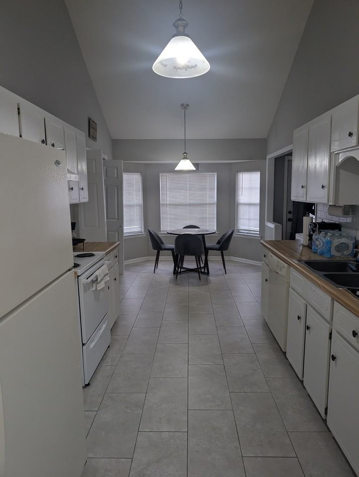 627 Trevor Street #1 - Photo 3 of 18