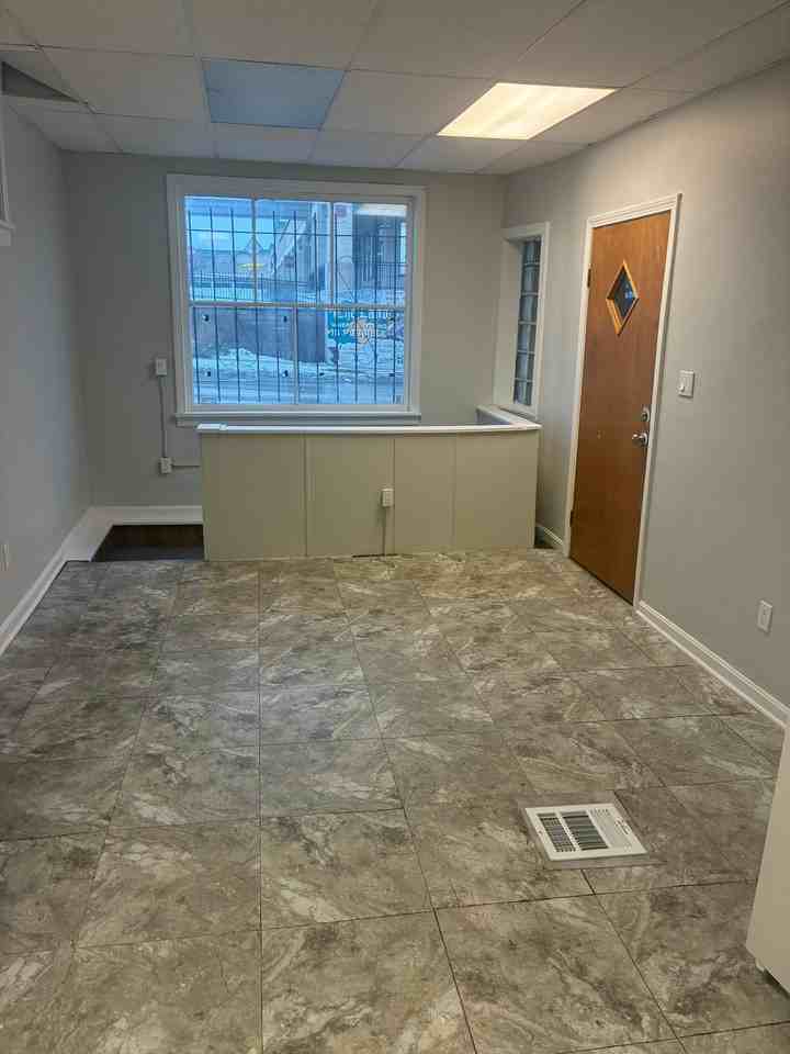 4106 Lee Rd #2 - Photo 3 of 10