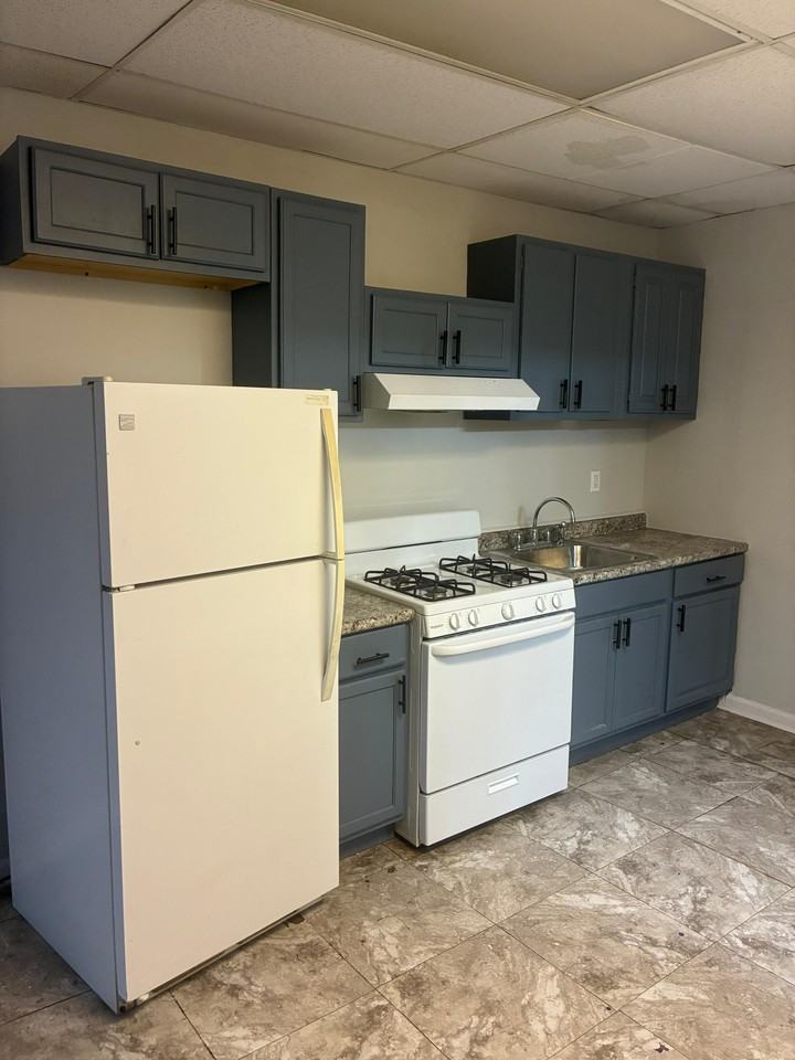 4106 Lee Rd #2 - Photo 5 of 10