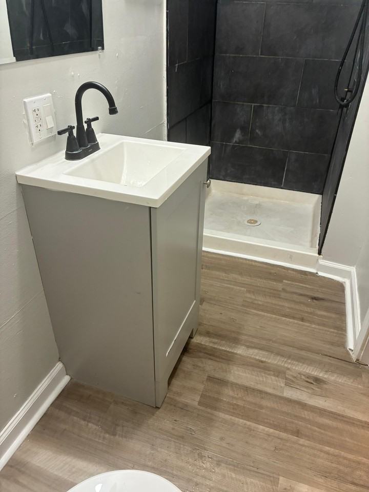 4106 Lee Rd #2 - Photo 7 of 10