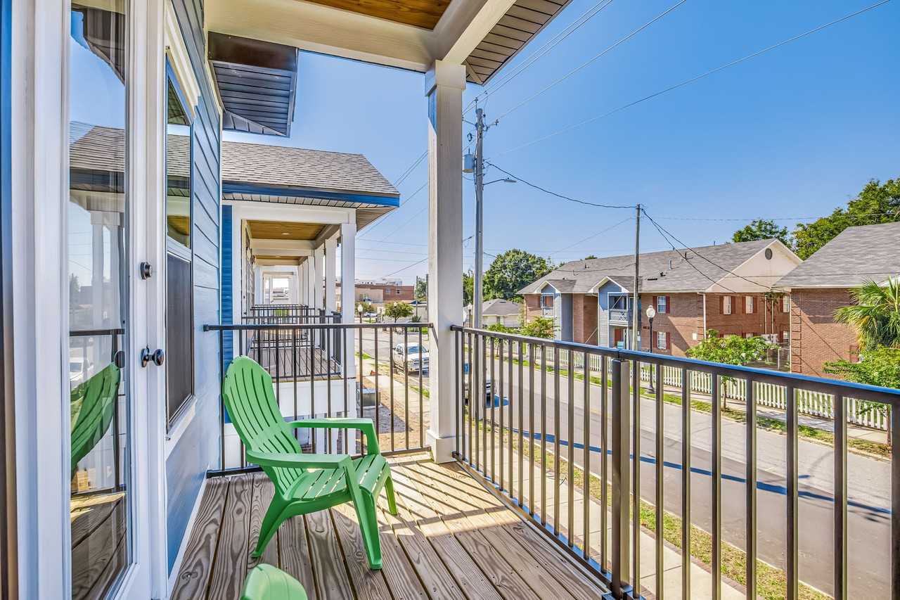 536 N De Villiers St #B - Photo 6 of 46