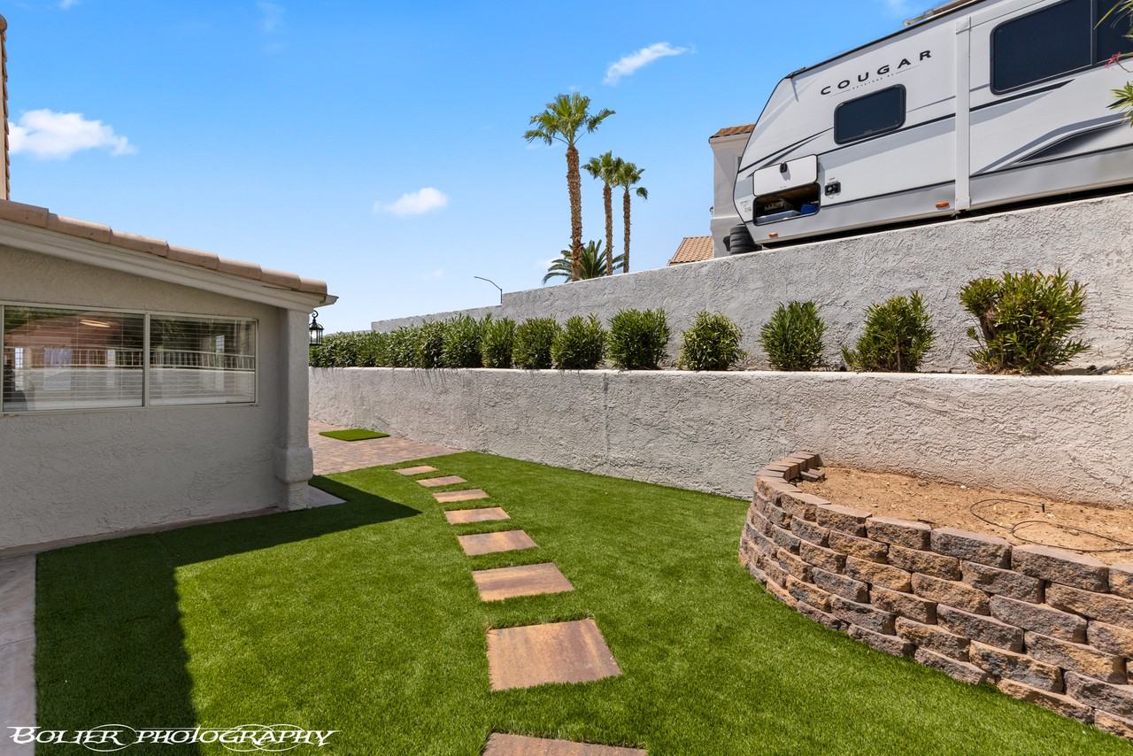 931 Chaparral Dr #1 - Photo 7 of 32