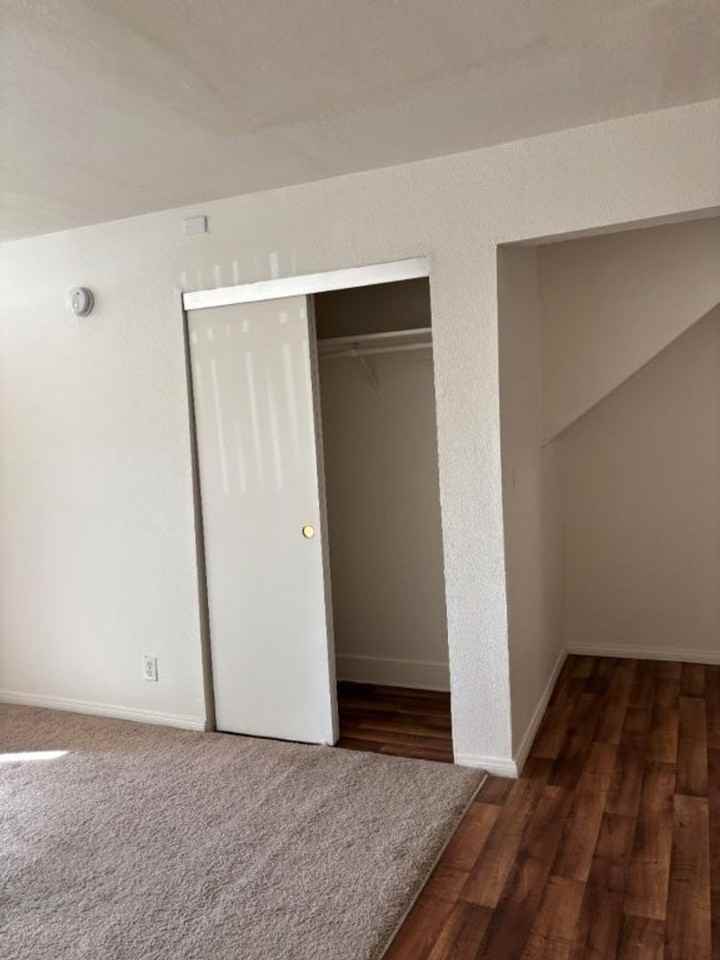 700-704 State/122-140 S.7th. - Photo 2 of 7