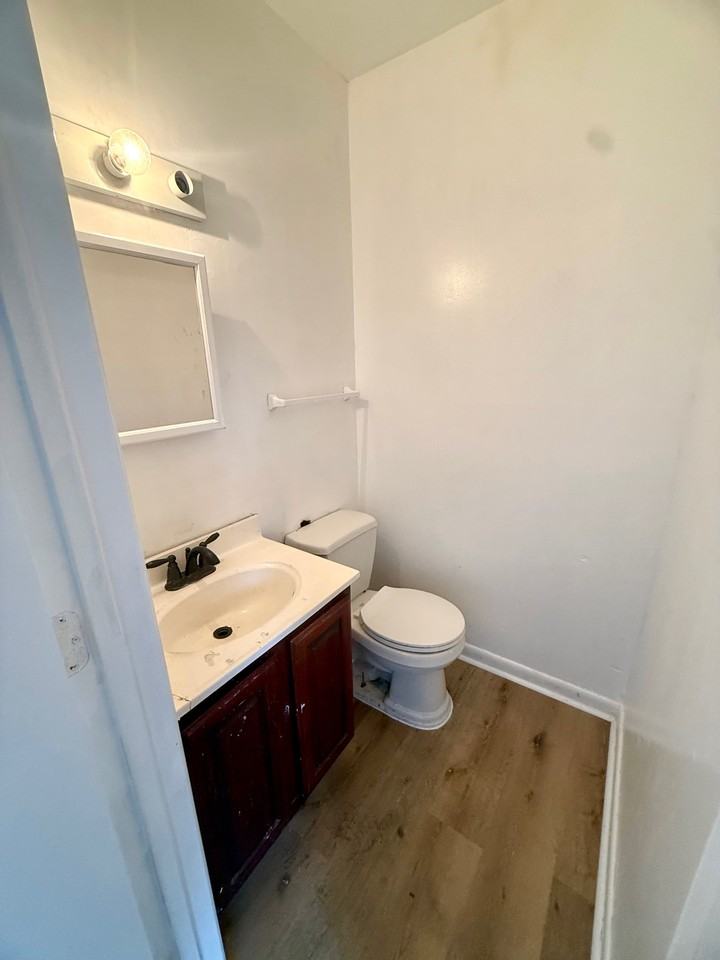 550 550 Harding PlaceUnit B105 #B105 - Photo 4 of 13