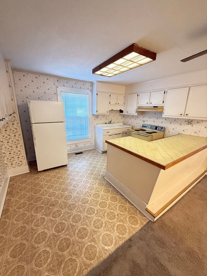 219 Rebecca Street - Photo 2 of 10