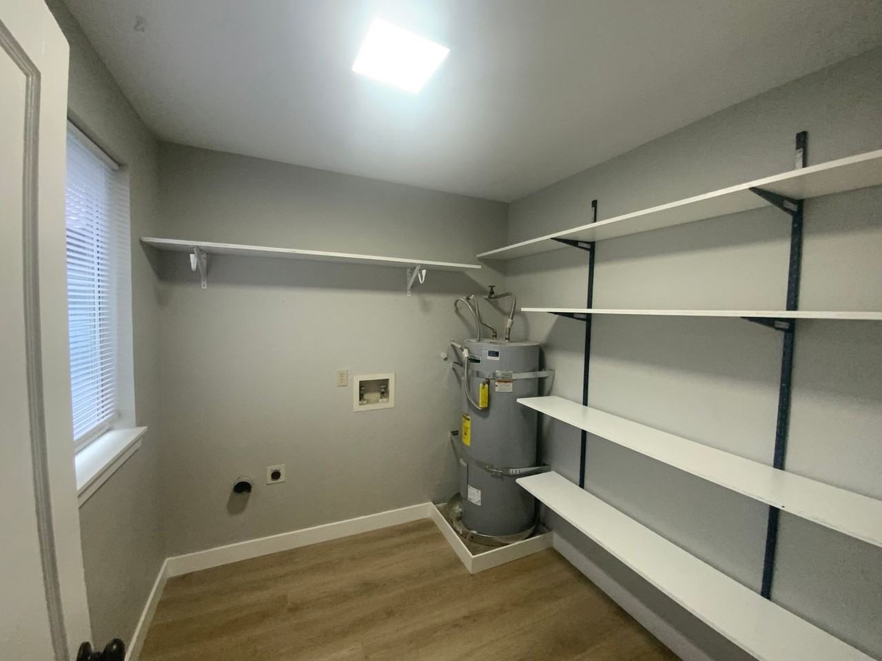 TAC T Carlyle Apartments - Photo 3 of 21