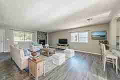 221 N Race St #D - Photo 1 of 1