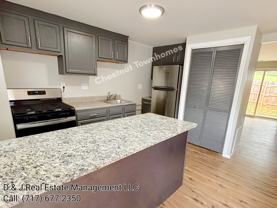 Remodeled 2 Bedroom Townhouses for rent in Manchester! Pets Welcome! - Photo 1 of 1