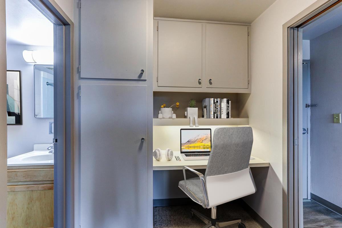 186 Mill St - Photo 3 of 9