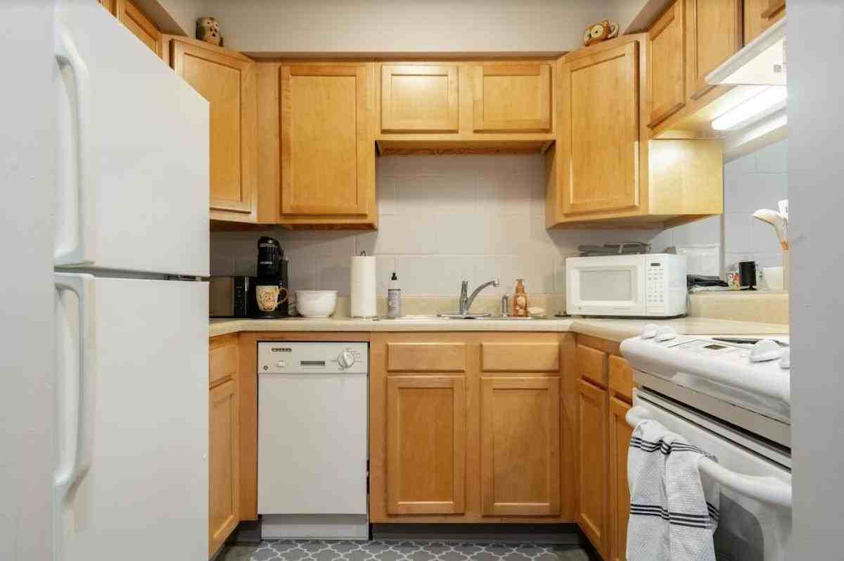 186 Mill St - Photo 2 of 10