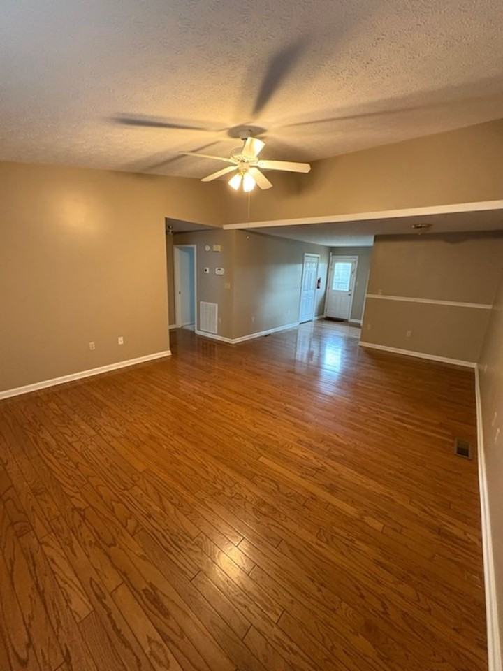 1801 Brookline Ct - Photo 3 of 16