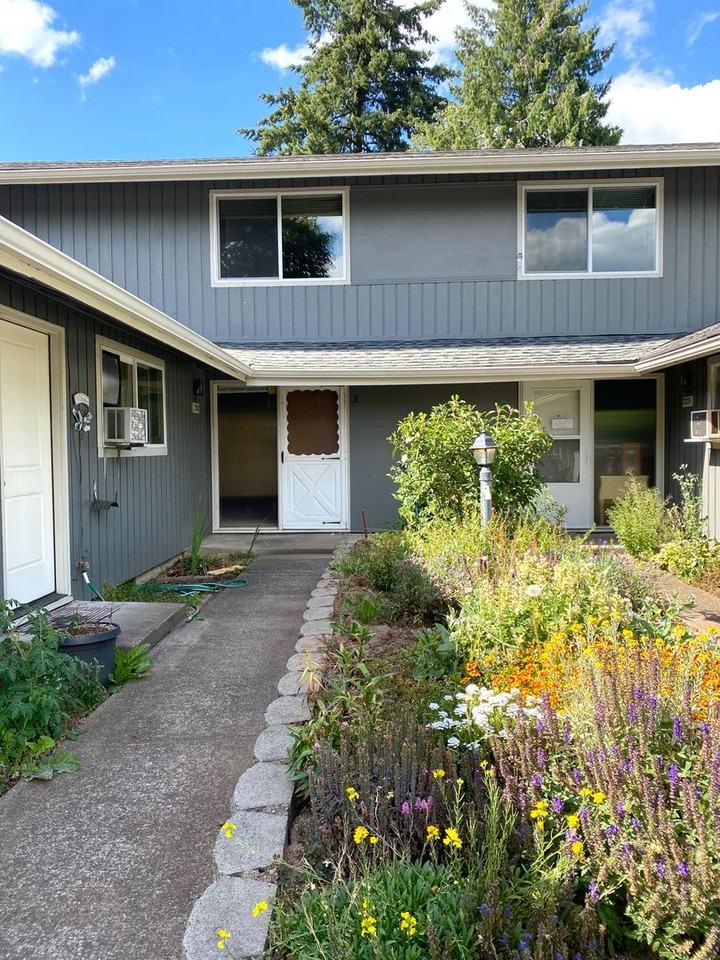 3323 Se Maple St - Photo 3 of 20