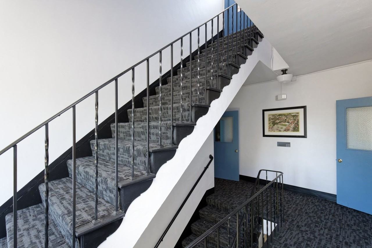 2091 California Street - Photo 4 of 33