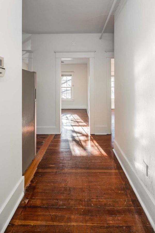 1010 Nw 17th Ave - Photo 2 of 25