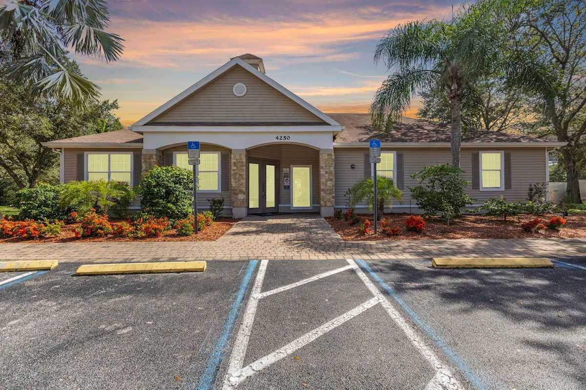 4250 Jefferson Ln - Photo 3 of 24