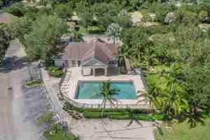 featured image of 4250 Jefferson Ln