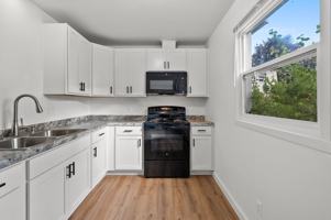 featured image of 204 S 18th Ave