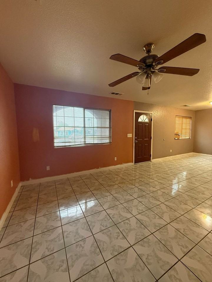 12608 1st Dr #A - Photo 3 of 19